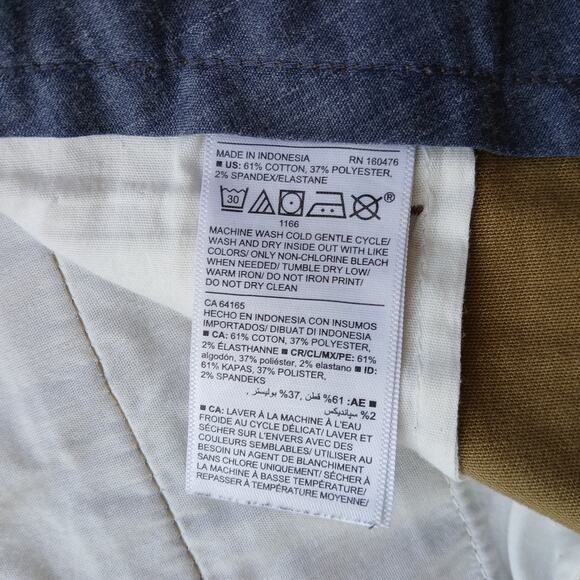 Old Navy Straight Ultimate Built-In Flex Chino Pants 40W x 30L Doe a Deer - Picture 7 of 13